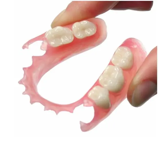 入れ歯8.8万円(税込)～「目立たない・噛める」入れ歯 – 南柏クレイン